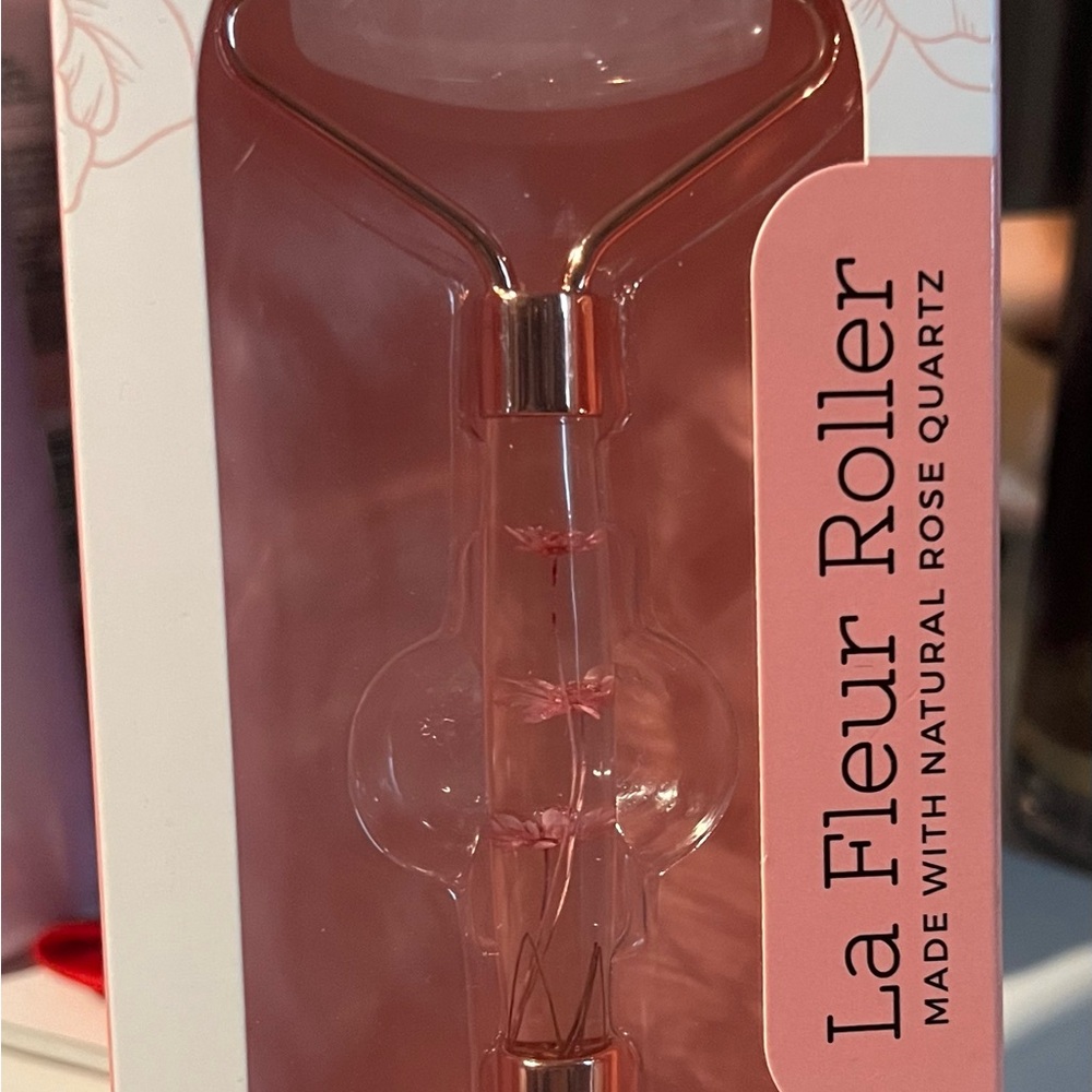La Fleur Rose Quartz Roller